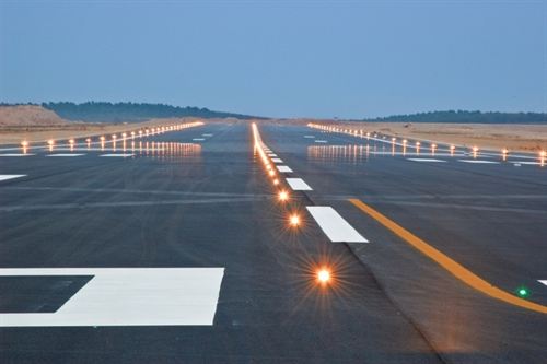 Buch señala que el 16 de octubre podría despegar el primer vuelo comercial en el aeropuerto de Castellón