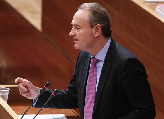 Fabra destaca el compromiso del Gobierno de España con la Comunitat que ha hecho posible que el AVE llegue a Alicante